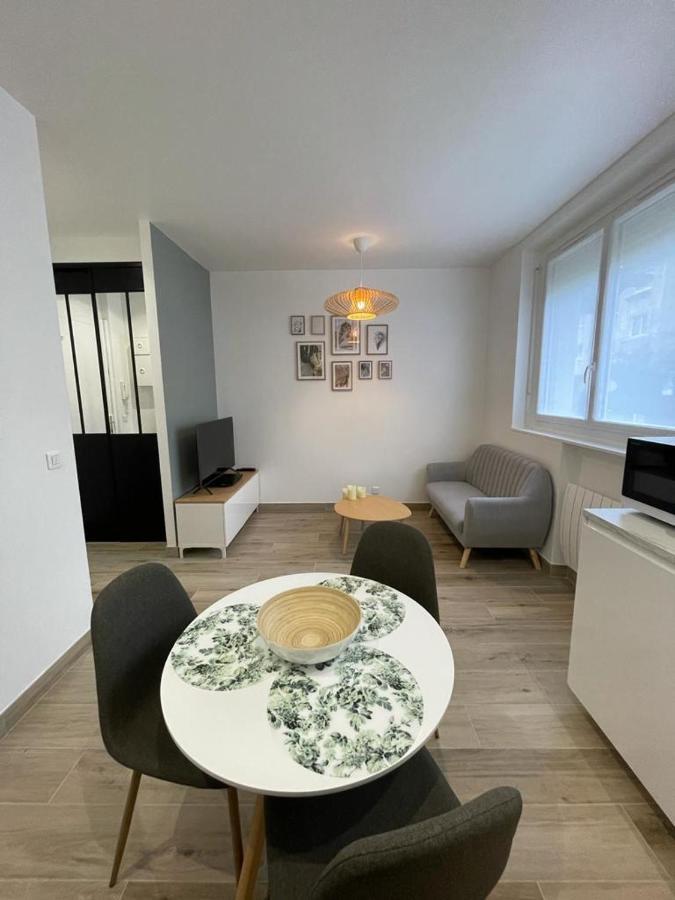 Appartement Cosy Proche Rer Et Centre Ville Le Plessis-Robinson Eksteriør bilde